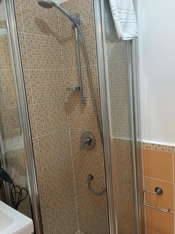 רומא B&B Le Vibrazioni חדר תמונה
