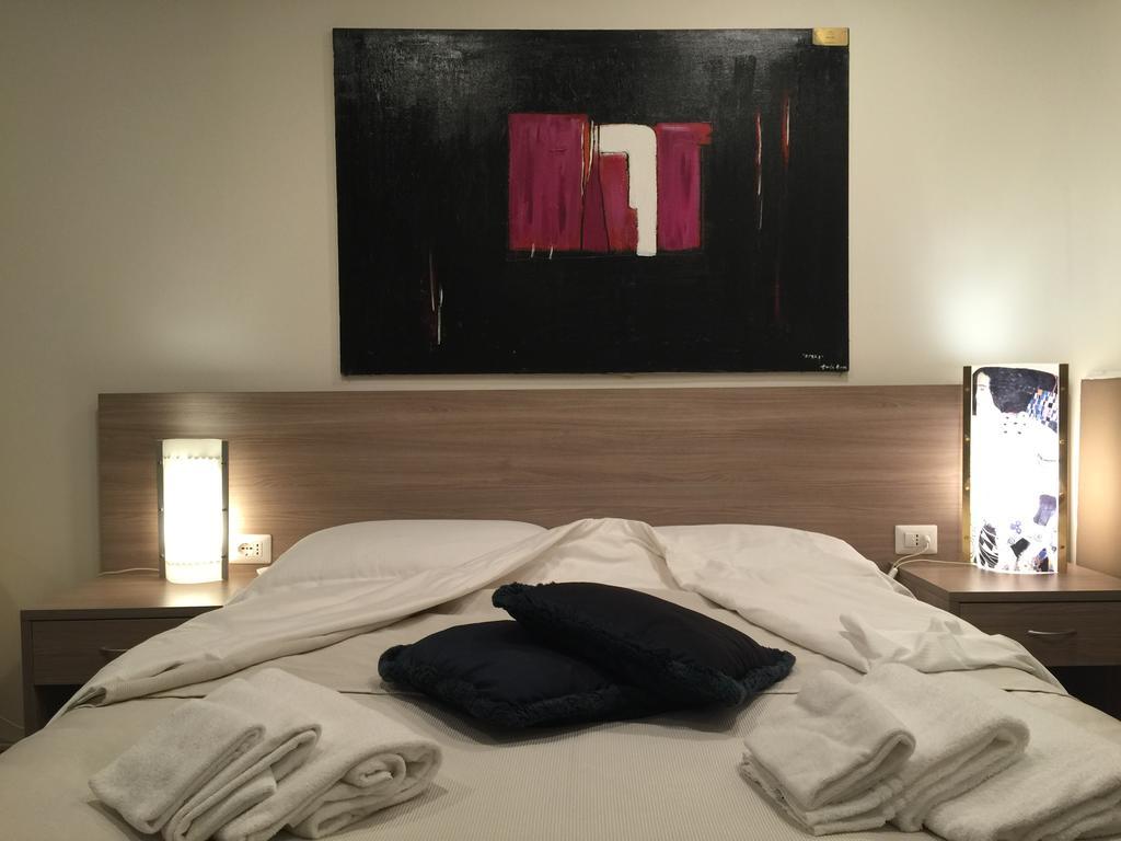 רומא B&B Le Vibrazioni חדר תמונה