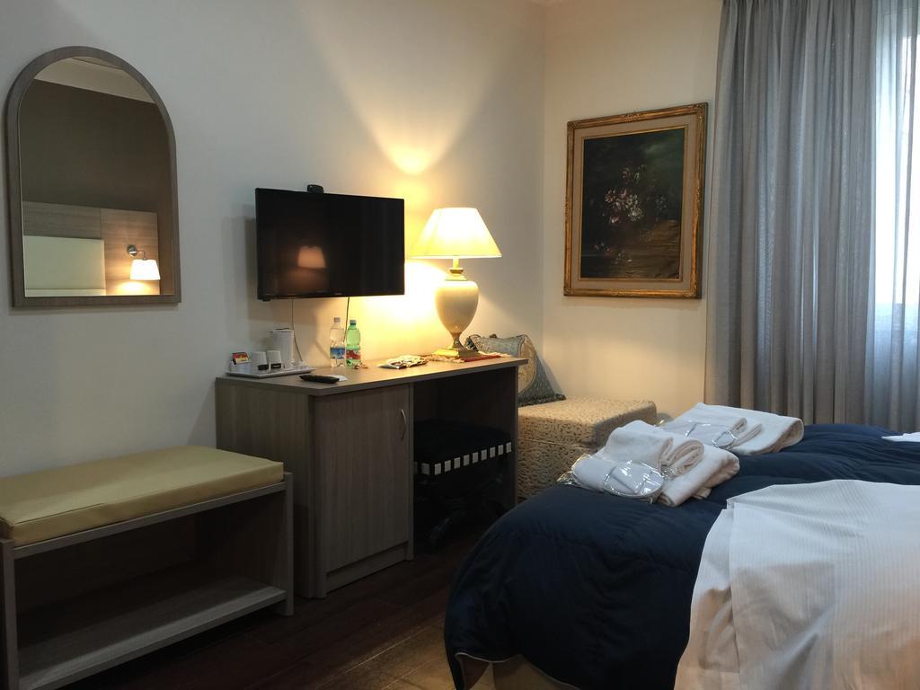רומא B&B Le Vibrazioni חדר תמונה